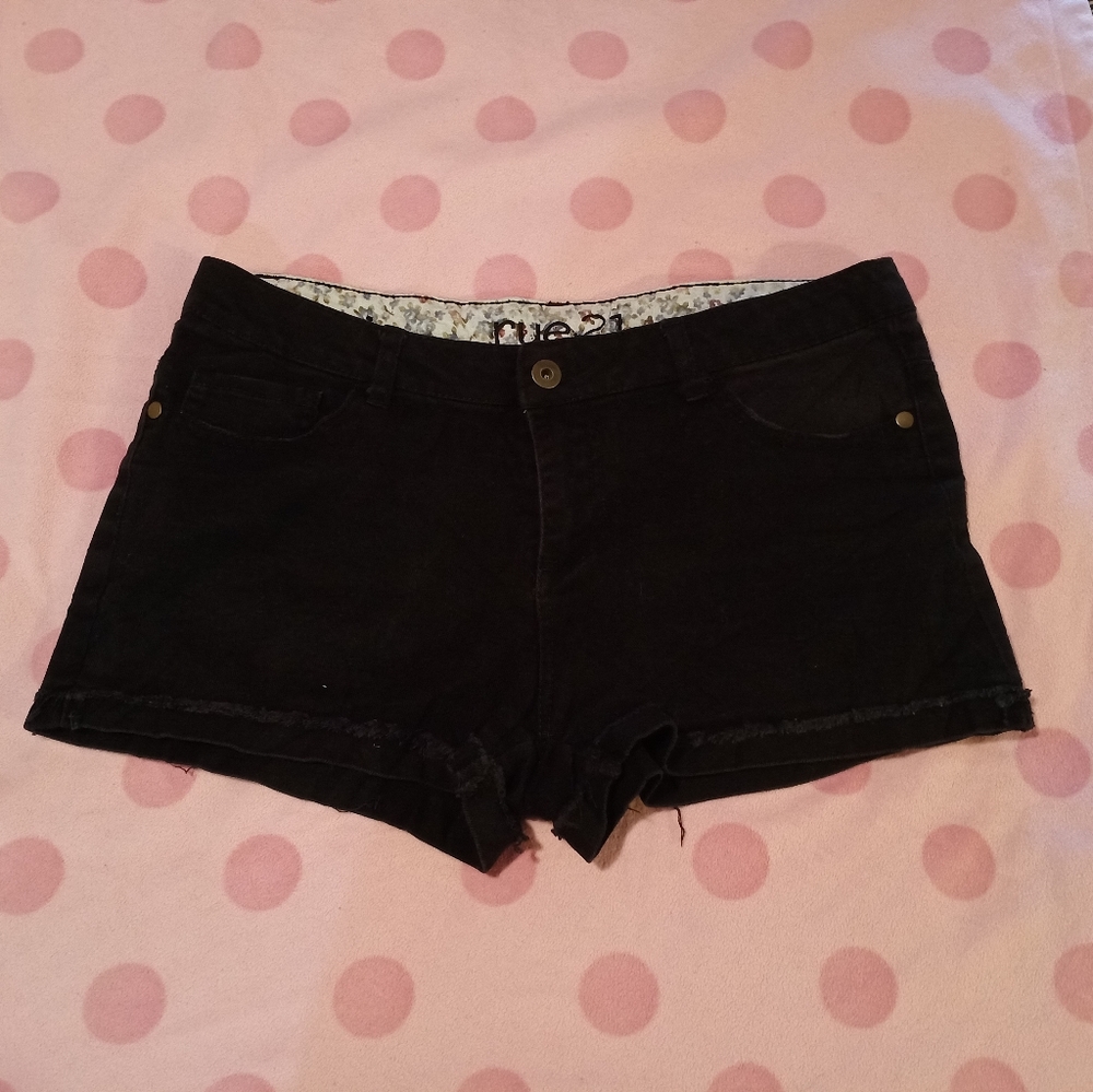 Black Short Pant - Rue21